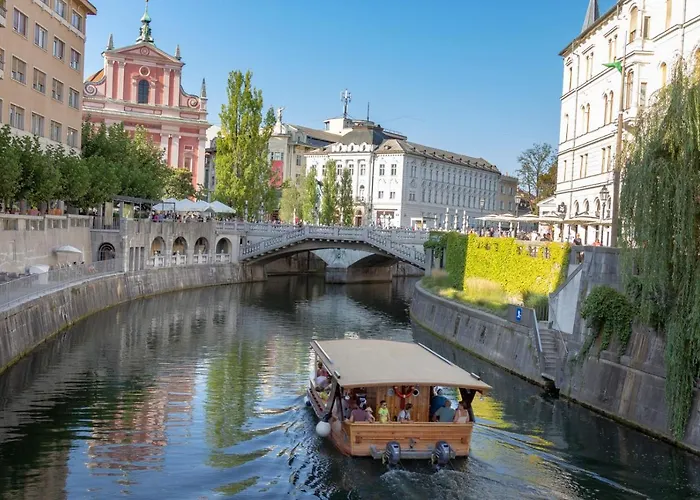 Center With Parking Apartment Ljubljana
