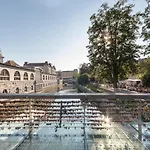 Apartamento Center With Parking Liubliana